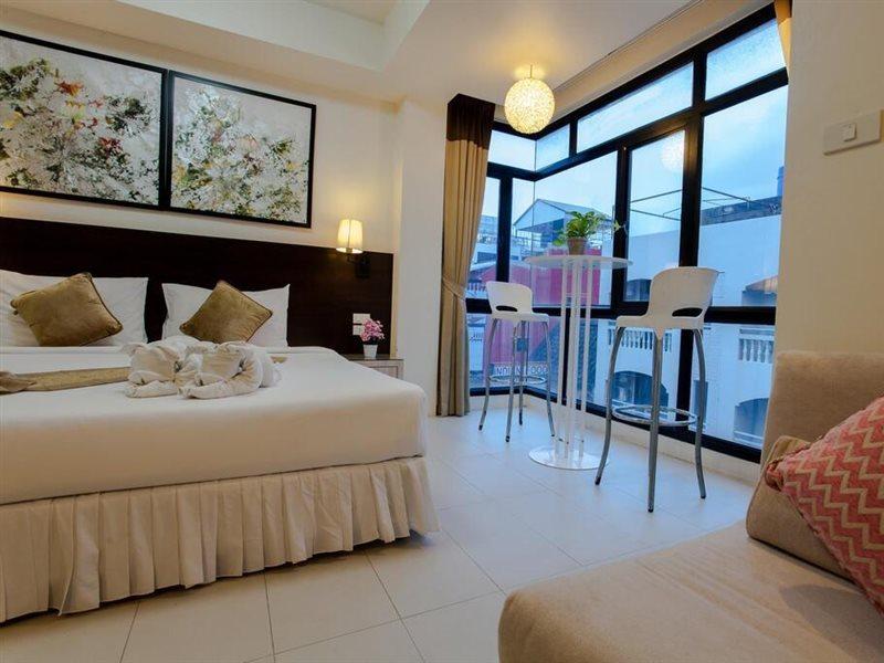 Amici Miei Guest House Phuket Ngoại thất bức ảnh