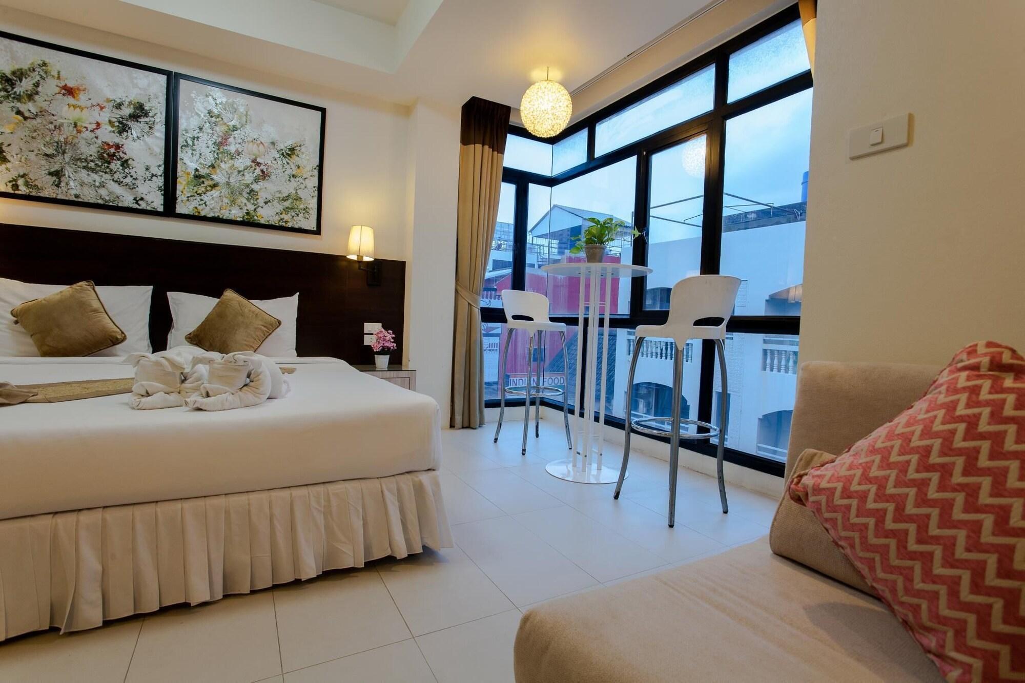 Amici Miei Guest House Phuket Ngoại thất bức ảnh