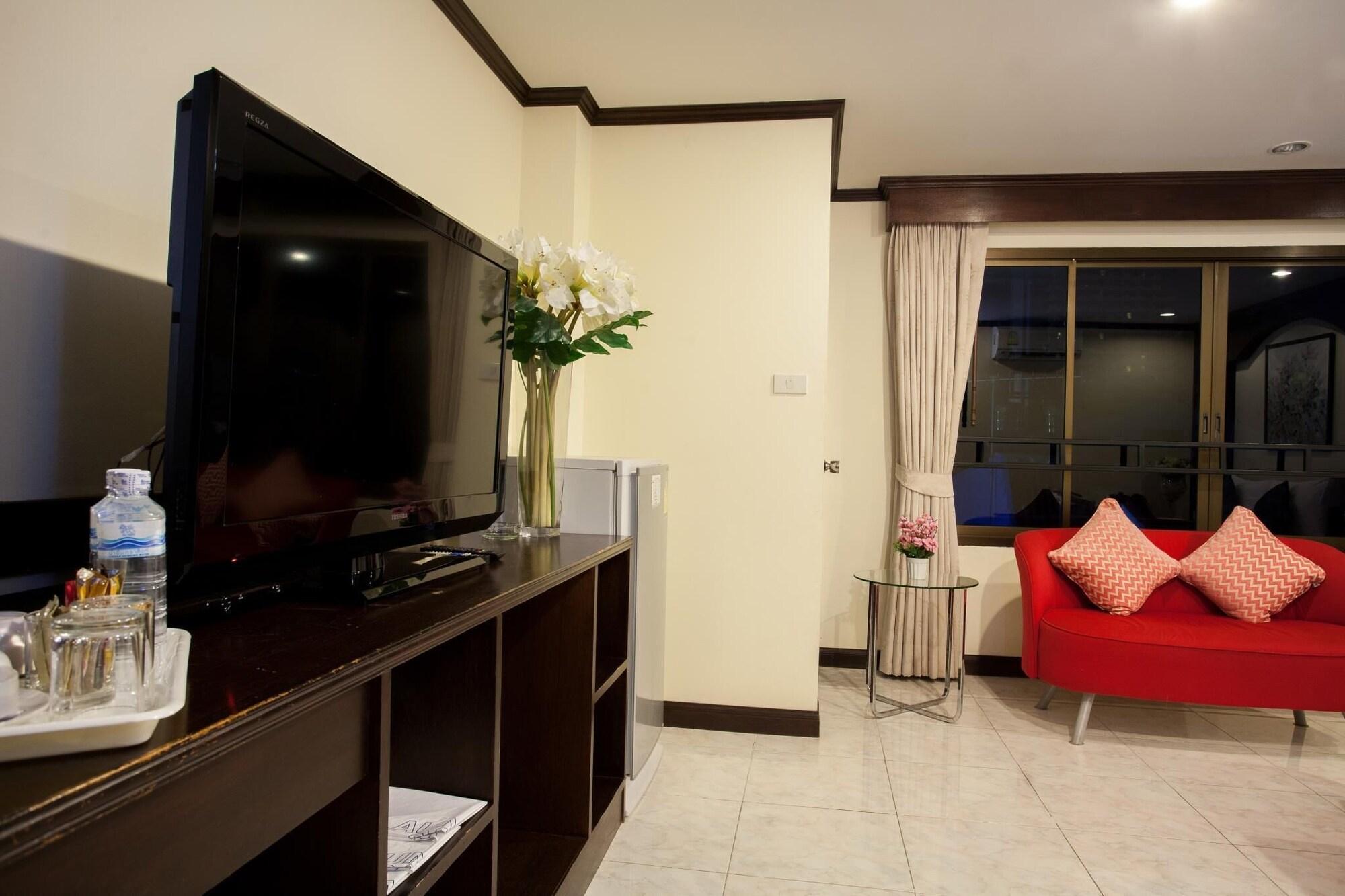 Amici Miei Guest House Phuket Ngoại thất bức ảnh