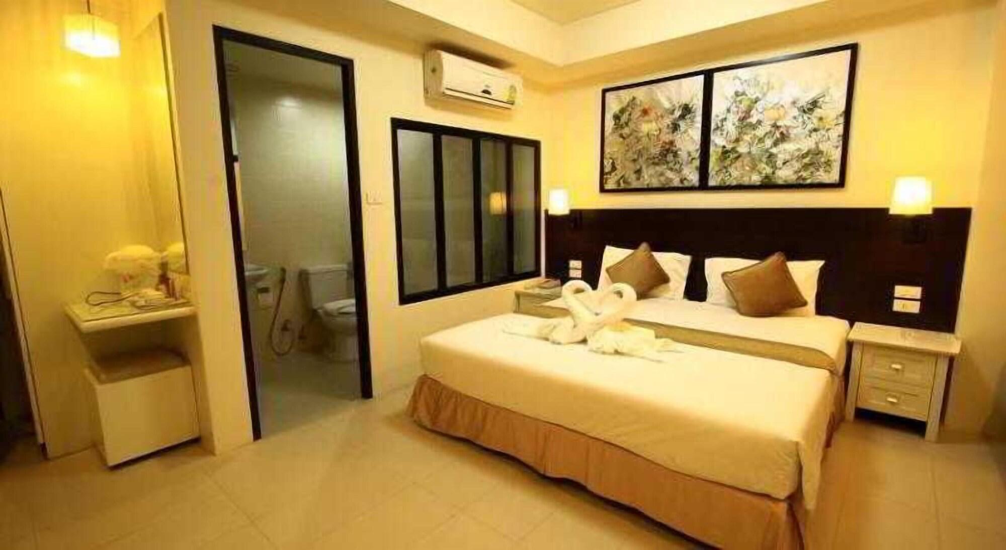 Amici Miei Guest House Phuket Ngoại thất bức ảnh