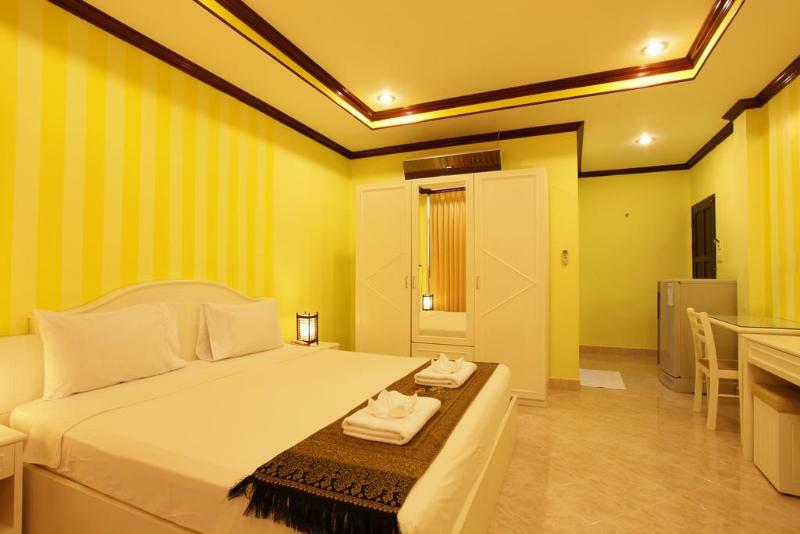 Amici Miei Guest House Phuket Ngoại thất bức ảnh